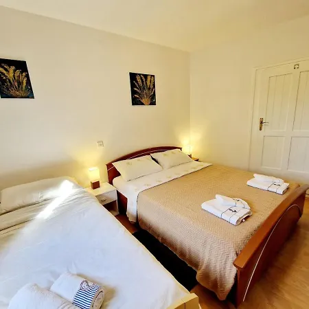 House With Private Garden And Amazing View Apartman *